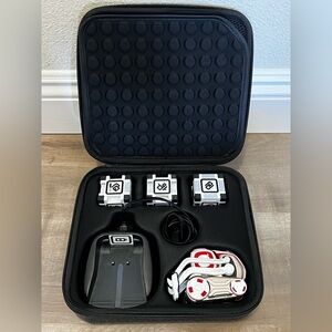 Anki Cozmo Robot Base Kit w/ 3 Cubes, Travel Case, Charger